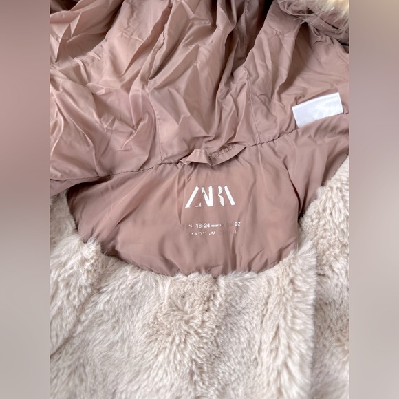 ZARA 2-3T Down Jacket - Picture 3 of 12